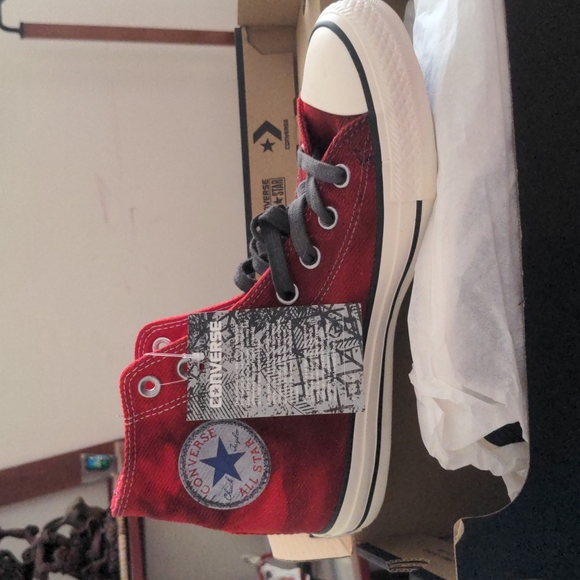 Converse Shoes - High top Converse All Star